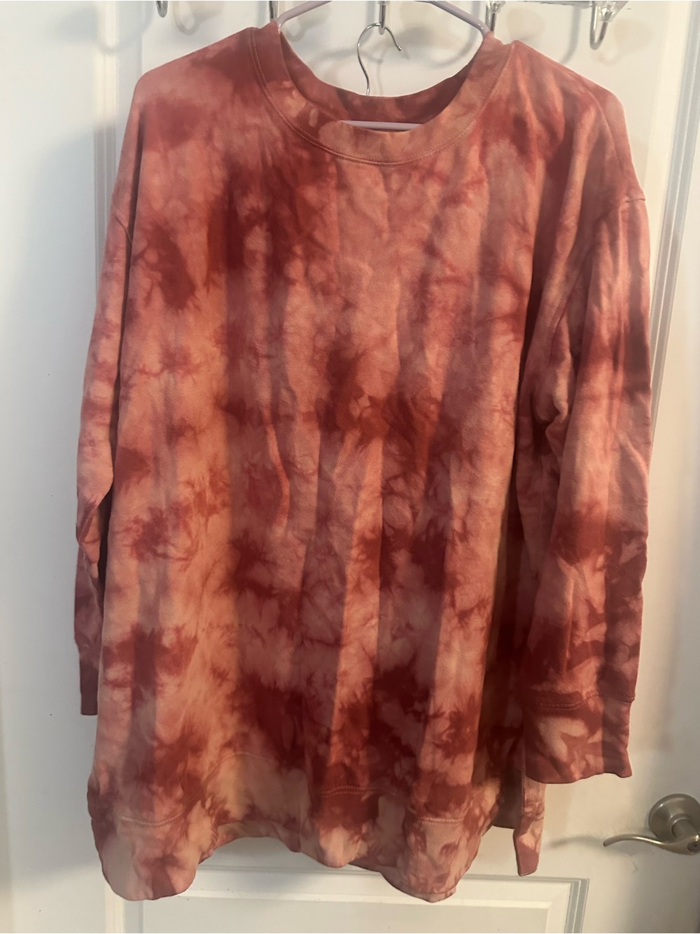 Old Navy Rust and Cream Tie-Dye Crewneck Sweatshirt